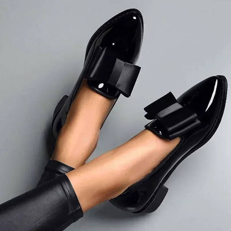 JULIETTE | Elegante Ballerina's met Glanzende Decoratieve Strik