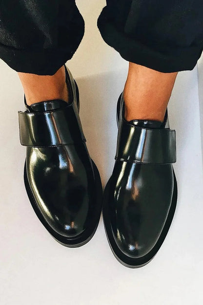 IRIS | Elegante glanzende mocassins met band voor een perfecte stijl