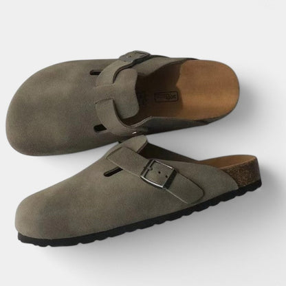 NOVALI ® | Comfortabele slippers met verstelbare gesp