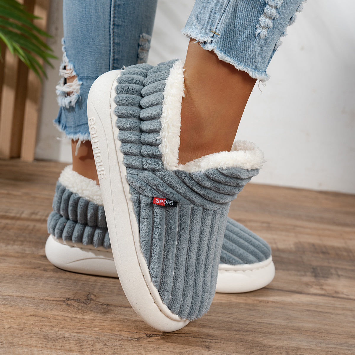 NINA | Warme Huisschoenen voor Direct Comfort en Ontspannen Gezelligheid