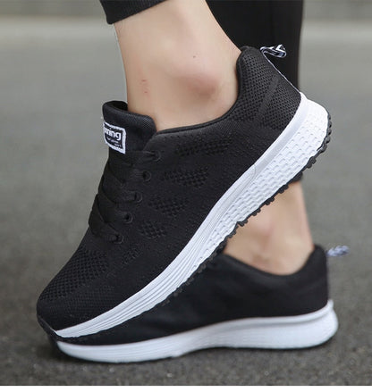 LIVYA | Ergonomische Sneakers Lichtgewicht & Stabiele Grip