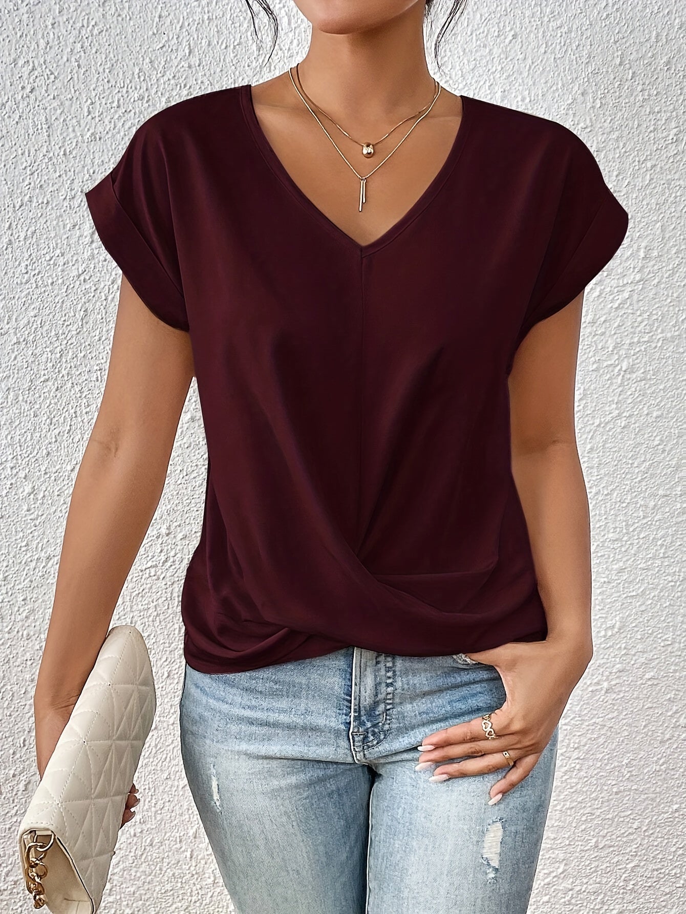 NOVALI® | Comfortabel T-shirt met elegante halslijn (TIJDELIJK 1+1 GRATIS!)