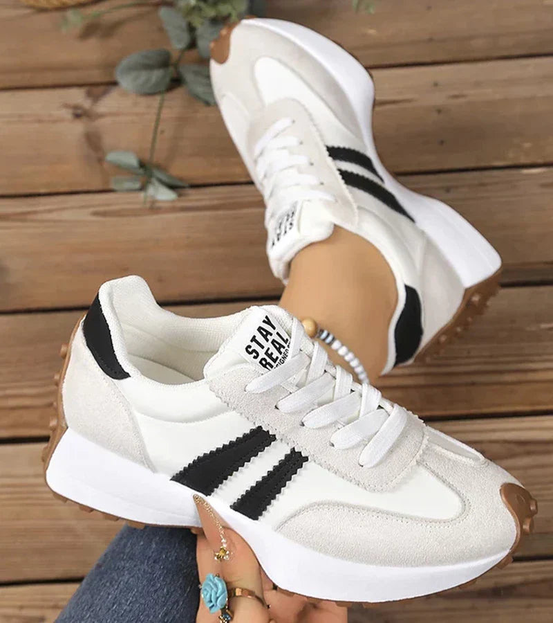 Élina™ | Ergonomische Sneakers met Verhoogd Comfort en Tijdloze Stijl