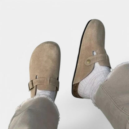 NOVALI ® | Comfortabele slippers met verstelbare gesp